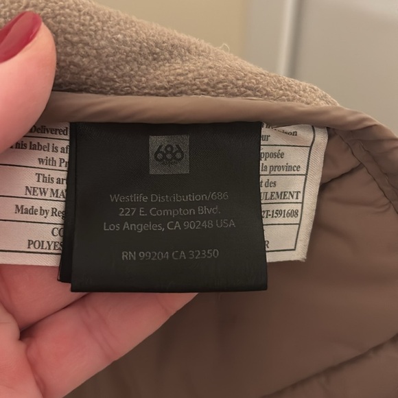 686 Thermal Puff Jacket - Picture 7 of 8